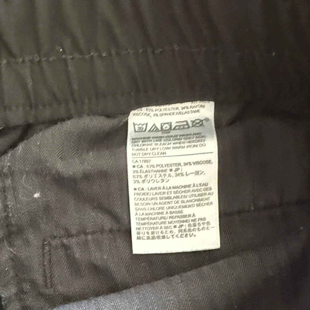 Banana Republic Black Elastic-Waist Chino Joggers - Picture 3 of 7